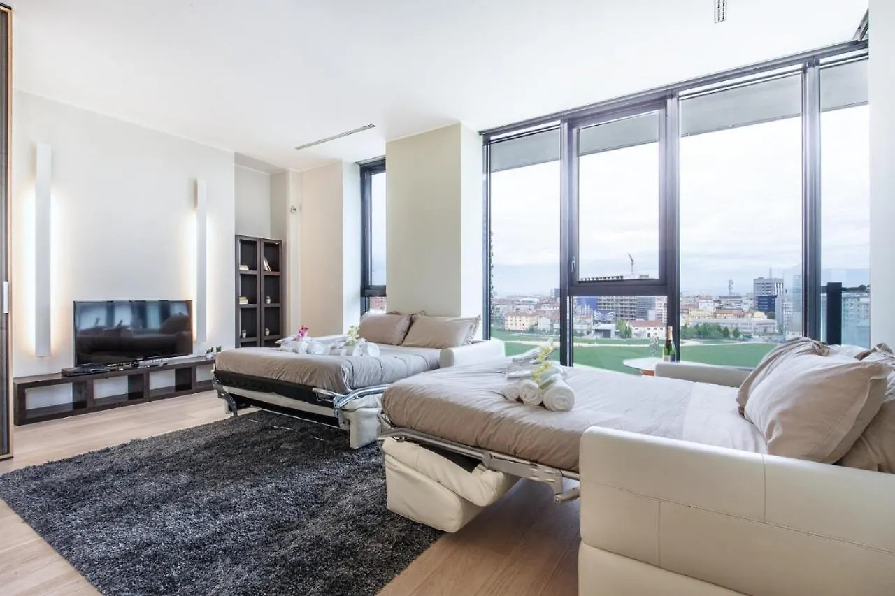 Stylish Elegant Apartment In Torre Solaria With Exclusive Milan'S View